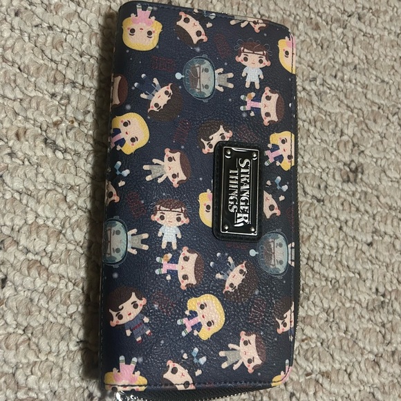 Stranger things wallet - Picture 2 of 4